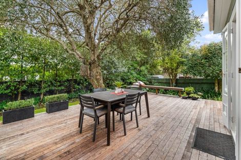 Photo of property in 24 Royal Terrace, Sandringham, Auckland, 1025