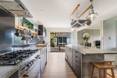 Photo of property in 1/1 Sharon Road, Waiake, Auckland, 0630