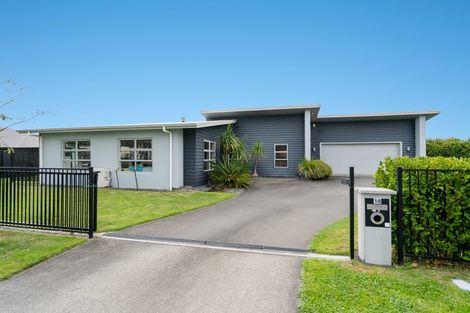 Photo of property in 18 Tulip Drive, Cambridge, 3434