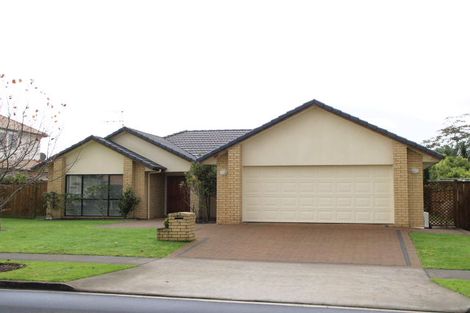 Photo of property in 5 Corta Bella Place, Golflands, Auckland, 2013