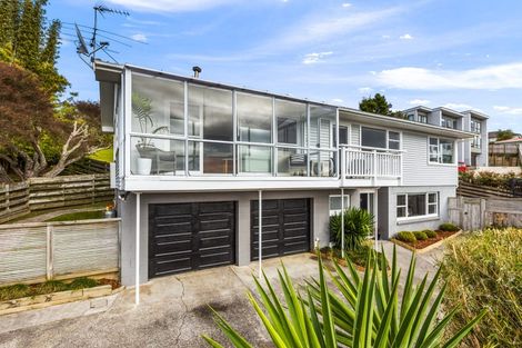 Photo of property in 1/21 Deuxberry Avenue, Northcote, Auckland, 0627