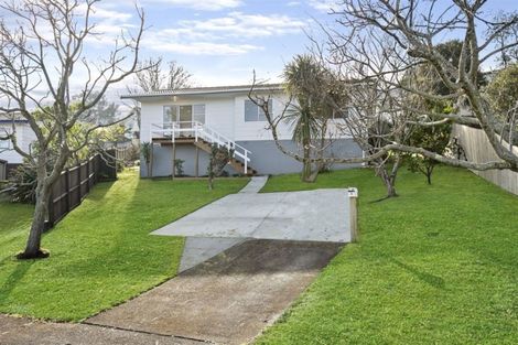 Photo of property in 5 Jarrah Place, Massey, Auckland, 0614