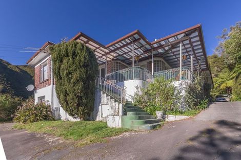 Photo of property in 1/11 Wyndrum Avenue, Waterloo, Lower Hutt, 5011