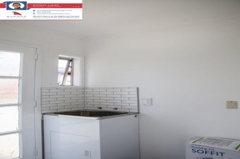 Photo of property in 1/9 Miraka Place, Birkenhead, Auckland, 0626