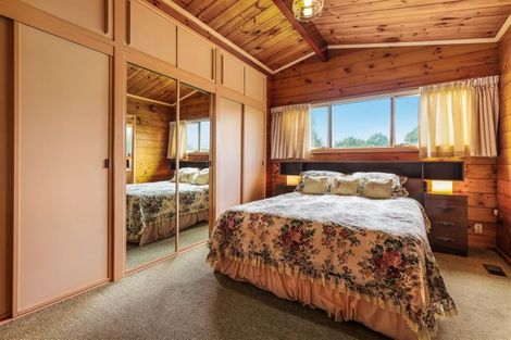 Photo of property in 5 Hillcrest Place, Avonhead, Christchurch, 8042