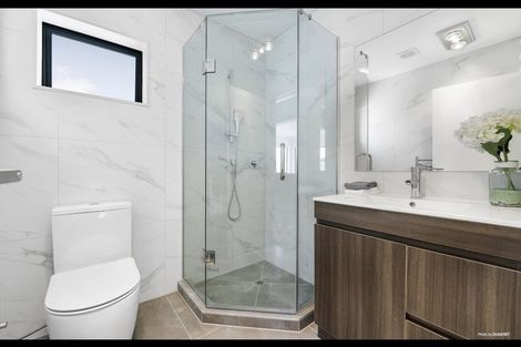 Photo of property in 14 Picturesque Drive, Flat Bush, Auckland, 2019