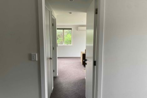 Photo of property in 79 Seaview Road, Westown, New Plymouth, 4310