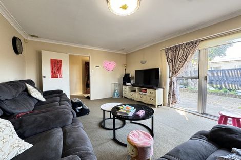Photo of property in 18 Luton Avenue, Sunnyhills, Auckland, 2010