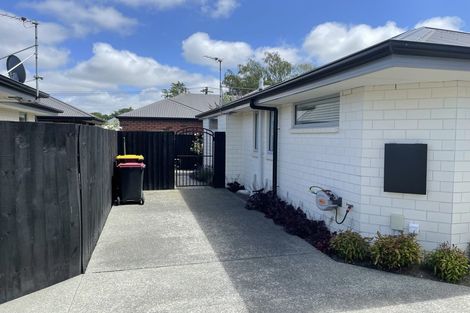 Photo of property in 3/502 Harewood Road, Harewood, Christchurch, 8051
