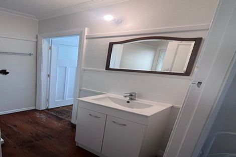 Photo of property in 1/57 Hawker Street, Mount Victoria, Wellington, 6011