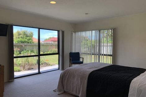 Photo of property in 4 Regent Way, Taradale, Napier, 4112