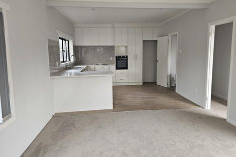 Photo of property in 4 Plunket Avenue, Papatoetoe, Auckland, 2104