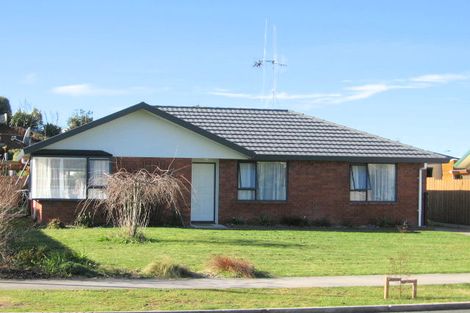 Photo of property in 5 Lloyd Drive, Nawton, Hamilton, 3200