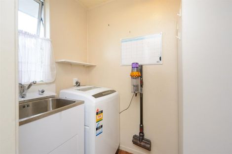 Photo of property in 6 Pain Street, Bulls, 4818