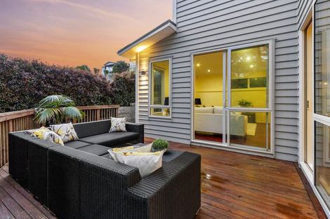 Photo of property in 9 Carex Way, Long Bay, Auckland, 0630