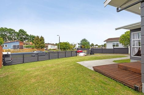 Photo of property in 49 Kimberley Grove, Westbrook, Palmerston North, 4412