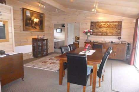 Photo of property in 211 Given Avenue, Whangamata, 3620