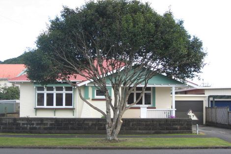 Photo of property in 7 George Street, Lower Vogeltown, New Plymouth, 4310