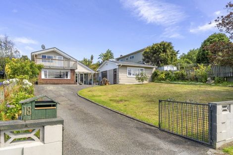 Photo of property in 18 Robert Mckeen Street, Otaki Beach, Otaki, 5512