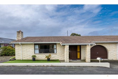 Photo of property in 6 Bond Street, Waimate, 7924