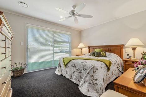 Photo of property in 5 Bernora Crescent, Bombay, 2675