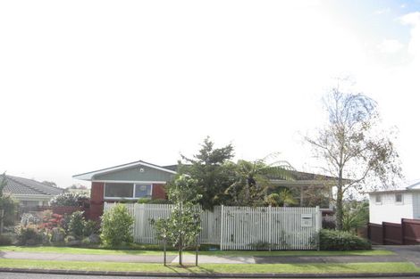 Photo of property in 22 Nevada Avenue, Pakuranga Heights, Auckland, 2010