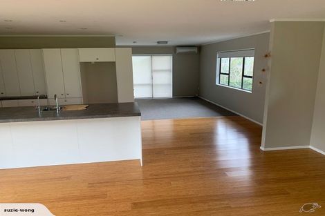 Photo of property in 23 Hillcrest Road, Hatfields Beach, Orewa, 0931