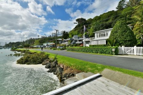 Photo of property in 260 Wade River Road, Wade Heads, Whangaparaoa, 0932