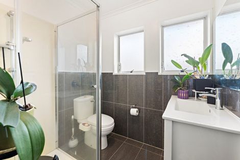 Photo of property in 2/25 Lyren Place, Half Moon Bay, Auckland, 2012
