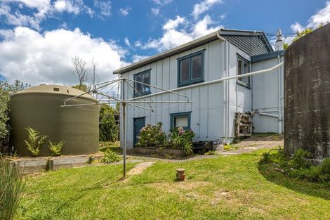 Photo of property in 8 Wellington Road, Surfdale, Waiheke Island, 1081