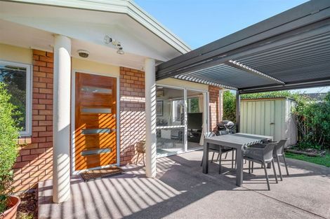 Photo of property in 1/25 Neil Avenue, Te Atatu Peninsula, Auckland, 0610