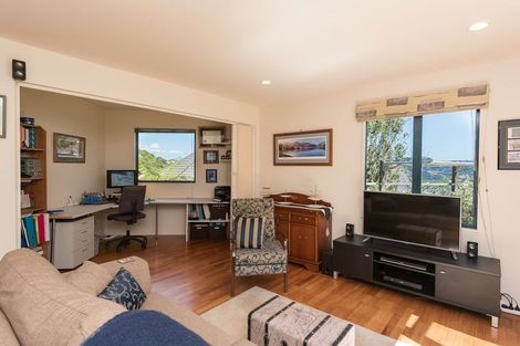 Photo of property in 9 Ridvan Grove, Ngaio, Wellington, 6035