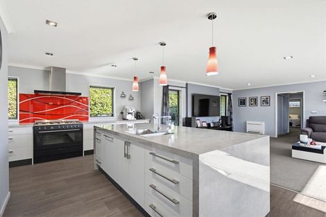 Photo of property in 13 Raymond Place, West Melton, 7618