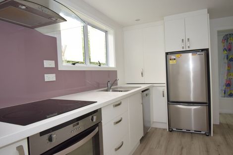 Photo of property in 2 Queen Street, Brighton, Dunedin, 9035