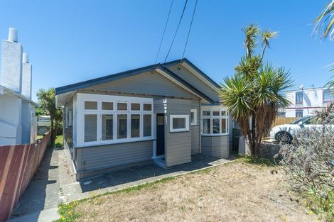 Photo of property in 237 Coutts Street, Rongotai, Wellington, 6022