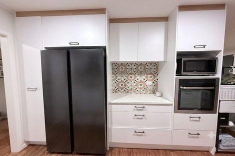 Photo of property in 8 Pandora Place, Pakuranga, Auckland, 2010