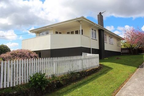 Photo of property in 43 Orams Road, Hillpark, Auckland, 2102