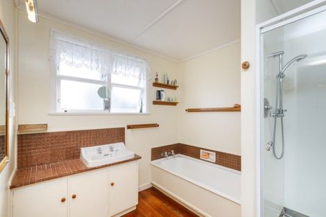 Photo of property in 10 Maunder Street, Marton, 4710