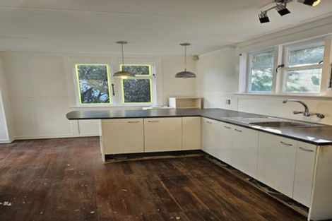 Photo of property in 21 Gloucester Street, Cannons Creek, Porirua, 5024