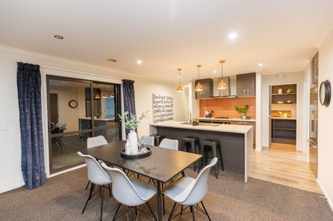 Photo of property in 115 Amesbury Drive, Churton Park, Wellington, 6037