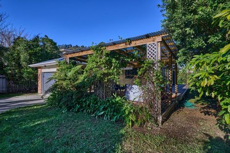 Photo of property in 1a Peel Place, Wainuiomata, Lower Hutt, 5014