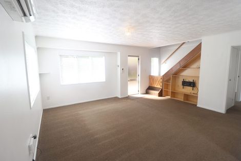 Photo of property in 19 Rehia Road, Massey, Auckland, 0614