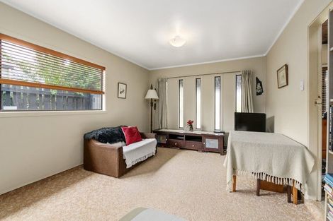 Photo of property in 48 Rutherford Street, Chedworth, Hamilton, 3210