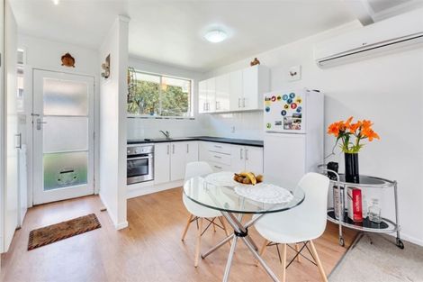 Photo of property in 5/117 Astley Avenue, New Lynn, Auckland, 0600