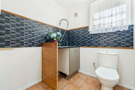 Photo of property in 16 Chorley Avenue, Massey, Auckland, 0614