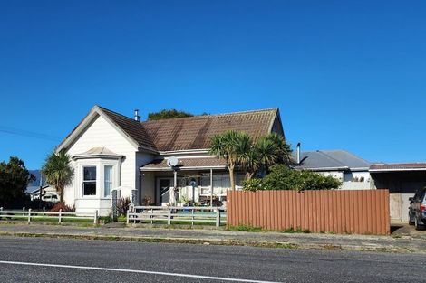 Photo of property in 34 Wakefield Street, Westport, 7825