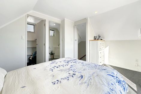 Photo of property in 2/28a Marlborough Avenue, Glenfield, Auckland, 0629