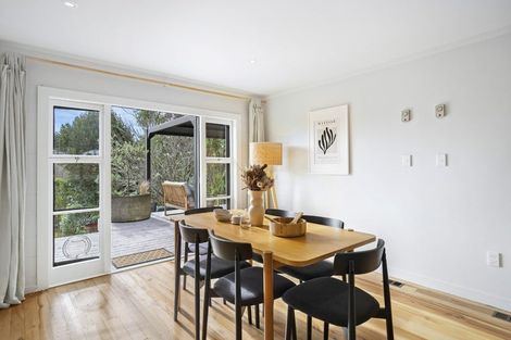 Photo of property in 24 Sylvan Avenue, Northcote, Auckland, 0627