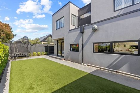 Photo of property in 114a Paparoa Street, Papanui, Christchurch, 8053