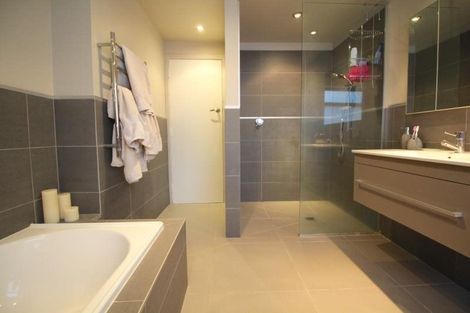 Photo of property in 1/16 Willis Street, Torbay, Auckland, 0630